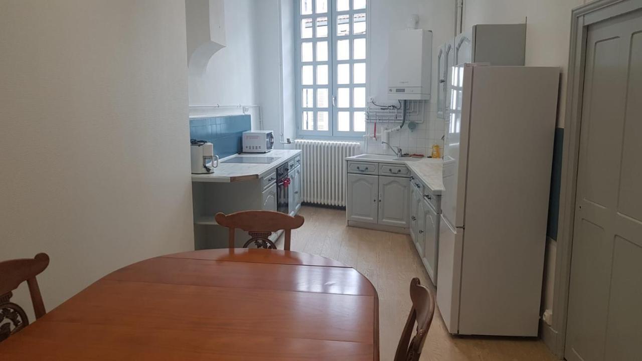 Hyper Centre - 3 Chambres - Gare - Wifi - Cosy Bourg-en-Bresse Bagian luar foto