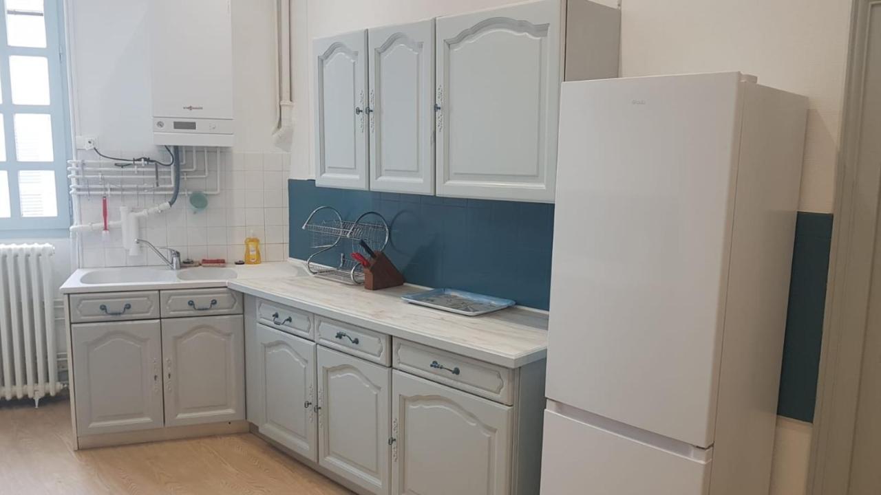 Hyper Centre - 3 Chambres - Gare - Wifi - Cosy Bourg-en-Bresse Bagian luar foto